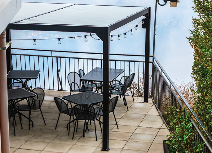 Open-Sky Lounge